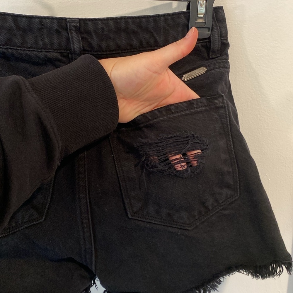 KANCAN black denim frayed shorts - Picture 7 of 9